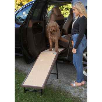 Pet Gear Bi-Fold Travel Lite Pet Ramp with SupertraX for Dogs & Cats - Bi-Fold Travel Lite Ramp product detail number 1.0