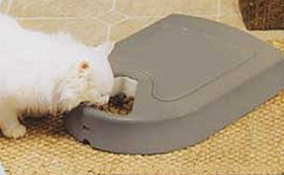 Eatwell (TM) 5-Meal Pet Feeder by PetSafe (R) Usage