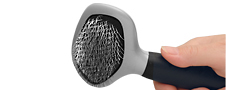 Resco Pro-Series Large Self-Cleaning Slicker Brush Usage